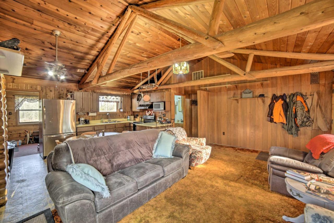 Cornell Home With Fire Pit And Hunting Access! Esterno foto