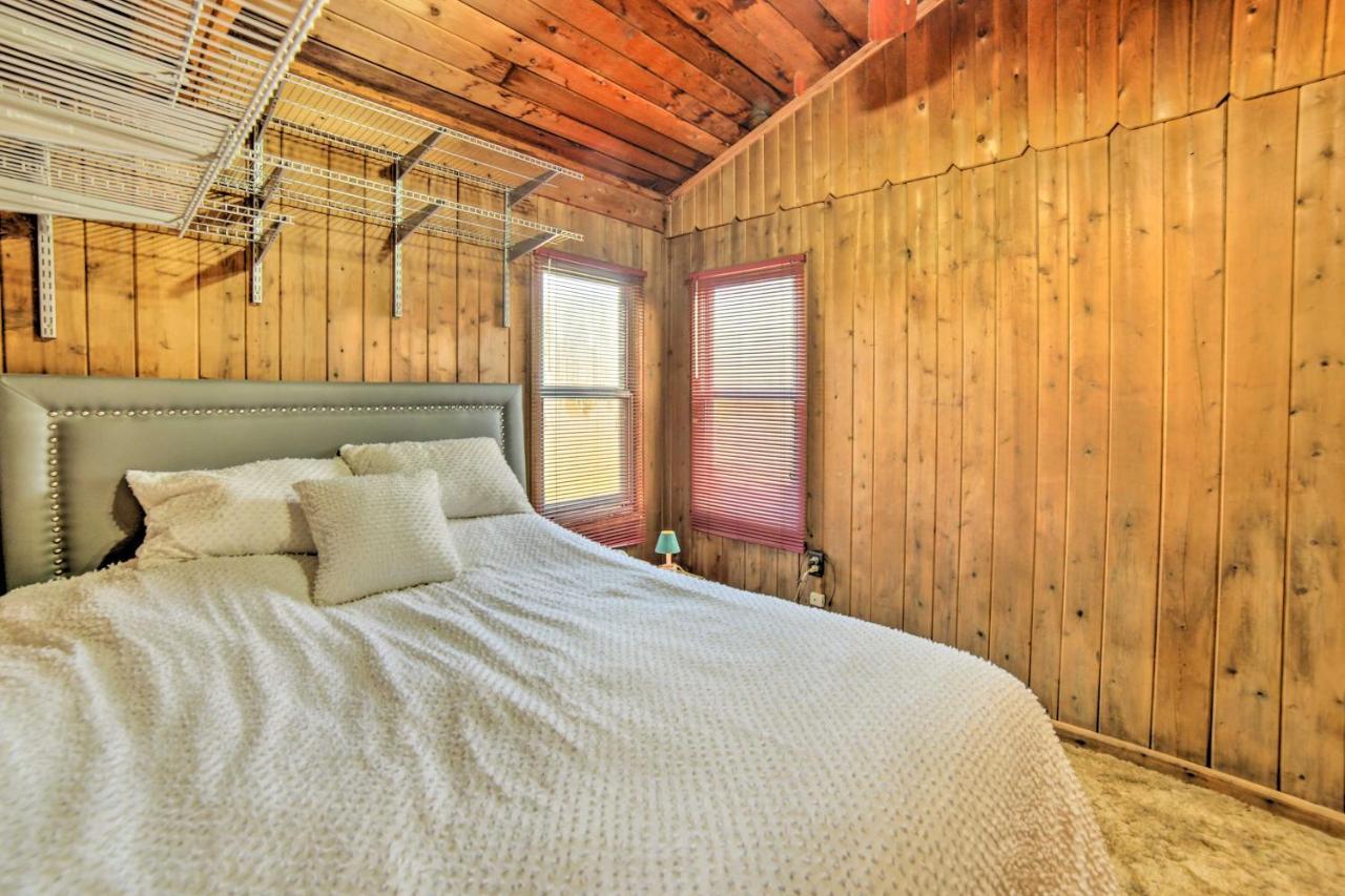 Cornell Home With Fire Pit And Hunting Access! Esterno foto